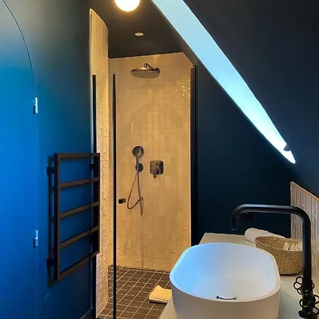 Bienheureux & Restaurant * ワスケアル