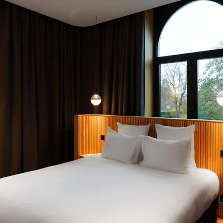 Bienheureux & Restaurant Hotel *