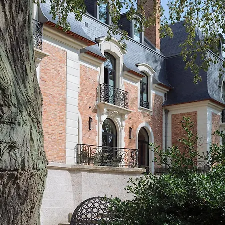 Hotel Bienheureux & Restaurant