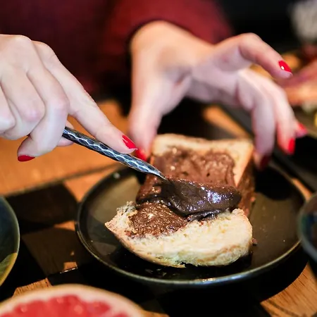 ホテル Bienheureux & Restaurant ワスケアル