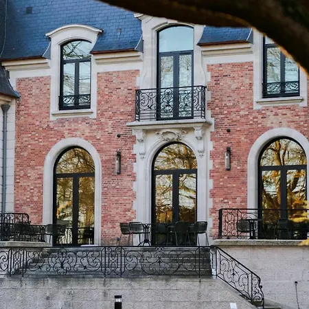 Hotel Bienheureux & Restaurant