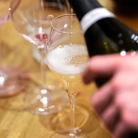 Bienheureux & Restaurant ホテル