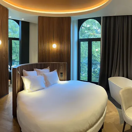 Hotel Bienheureux & Restaurant