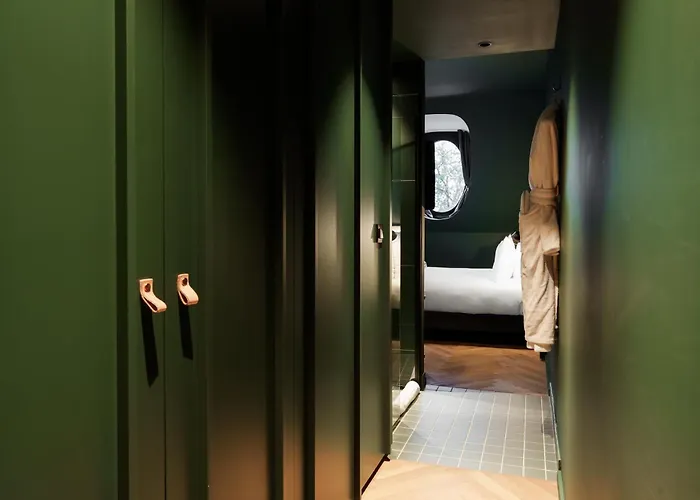 Bienheureux & Restaurant Hotel