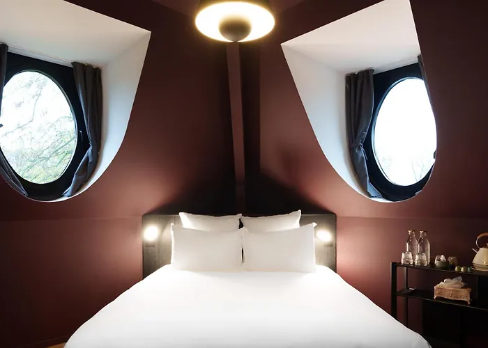 Bienheureux & Restaurant Hotel *