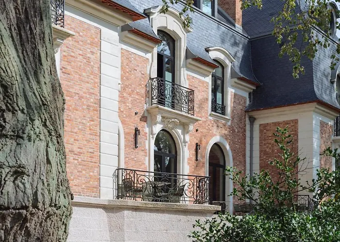 Hotel Bienheureux & Restaurant